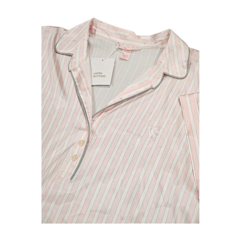 NWOT Victoria's Secret Striped Monogram VS Sleep Shirtโ Short Sleeve Women's L